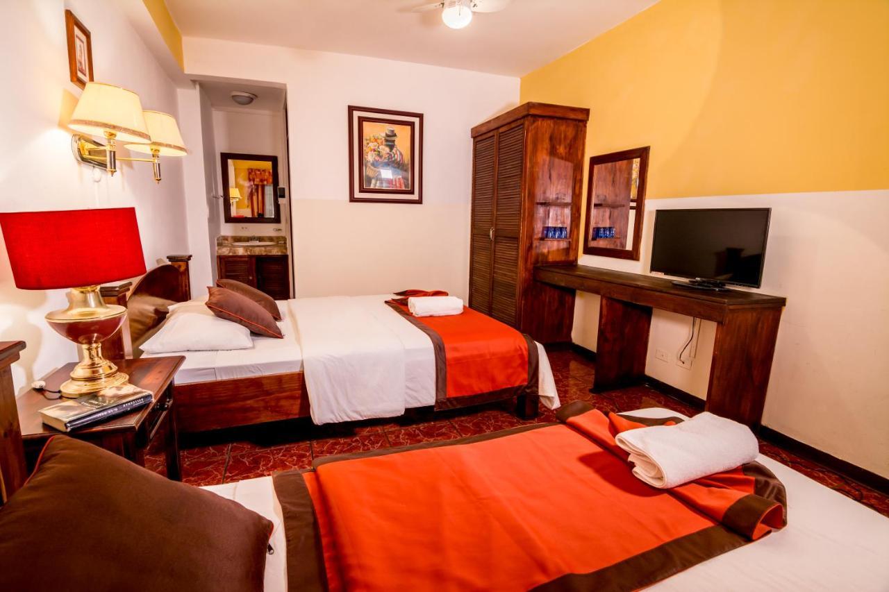 Hotel Amon Real Costa Rica Сан Хосе Екстериор снимка
